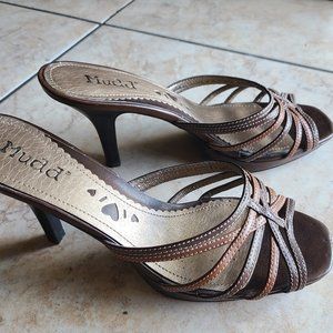 Brown Mudd Brand Heels